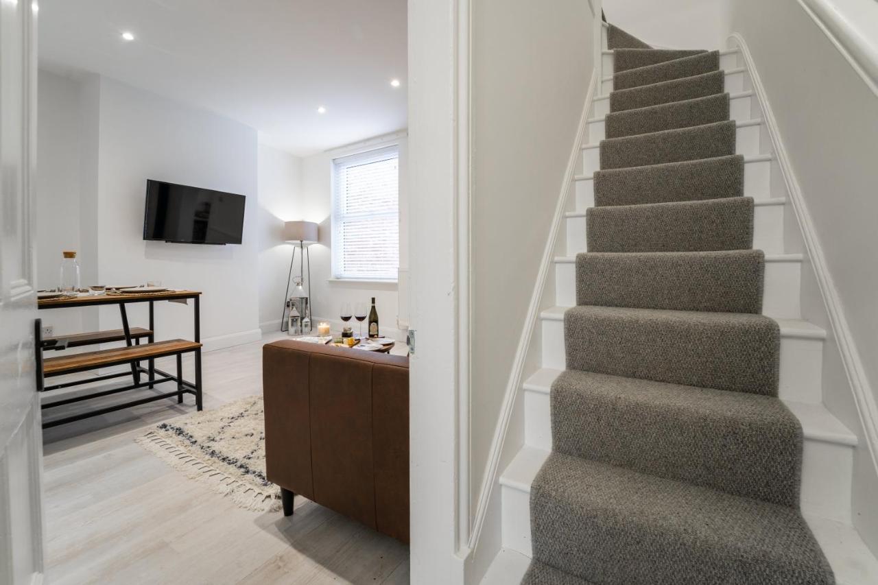 South View - 3 Bed Modern Chester House - Close To City Centre Exteriör bild